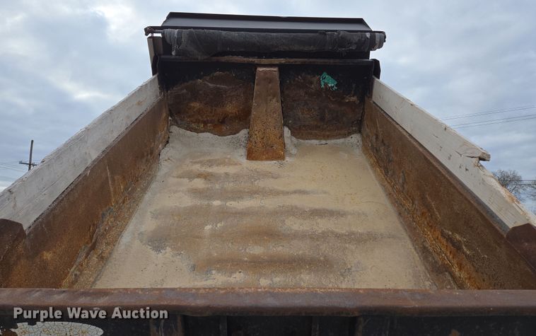 image for item DP6261 2005 Ford F750 Super Duty dump truck