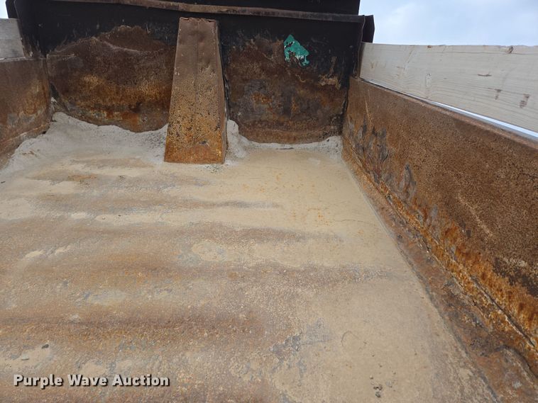 image for item DP6261 2005 Ford F750 Super Duty dump truck