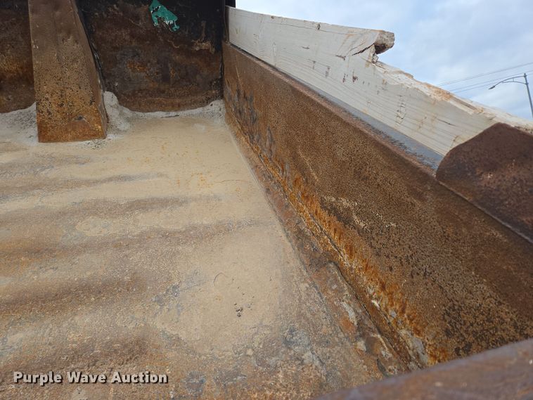 image for item DP6261 2005 Ford F750 Super Duty dump truck