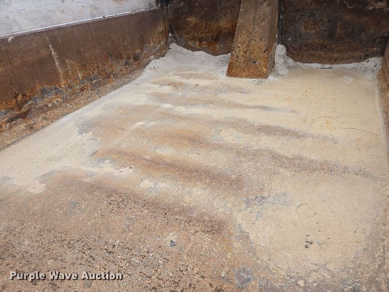 image for item DP6261 2005 Ford F750 Super Duty dump truck