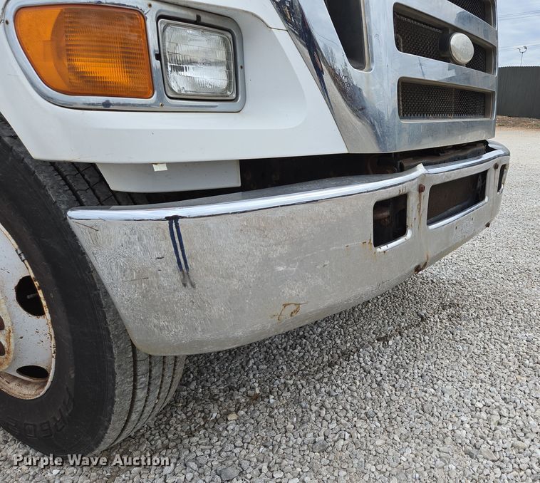 image for item DP6261 2005 Ford F750 Super Duty dump truck