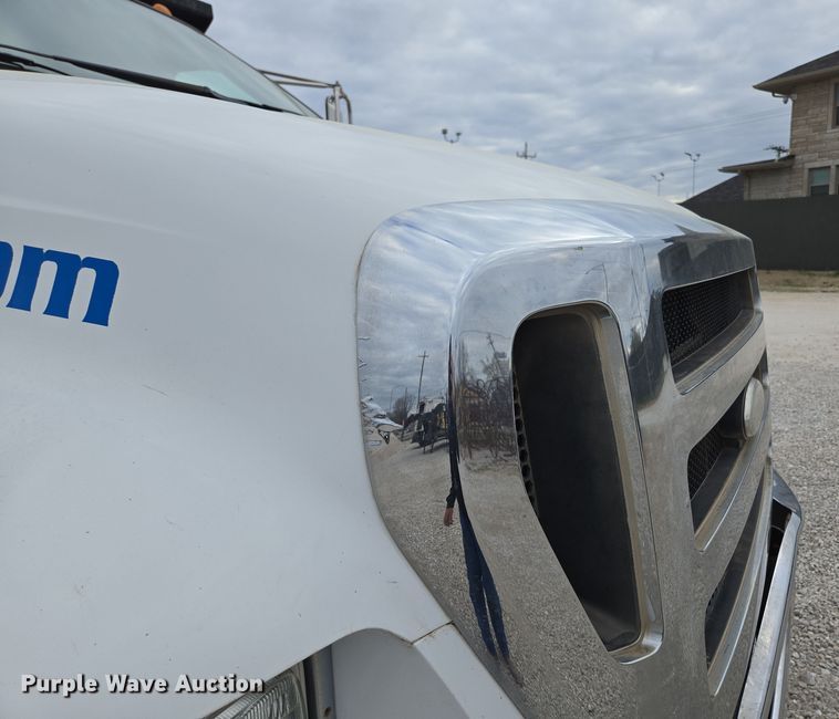 image for item DP6261 2005 Ford F750 Super Duty dump truck