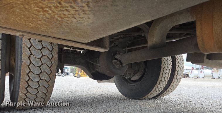 image for item DP6261 2005 Ford F750 Super Duty dump truck