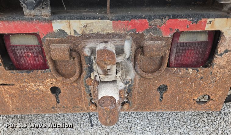 image for item DP6261 2005 Ford F750 Super Duty dump truck