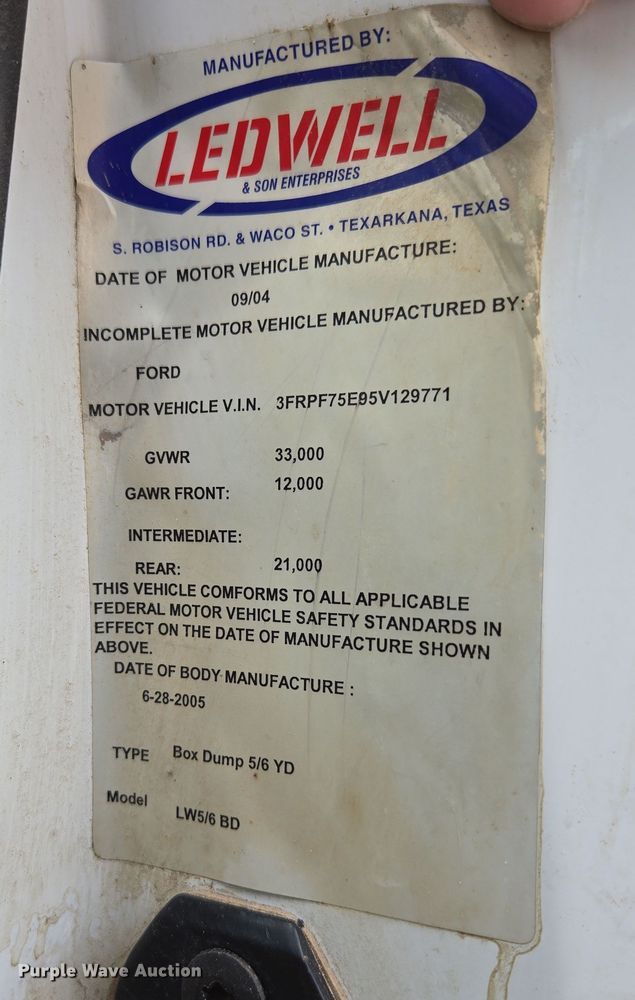 image for item DP6261 2005 Ford F750 Super Duty dump truck