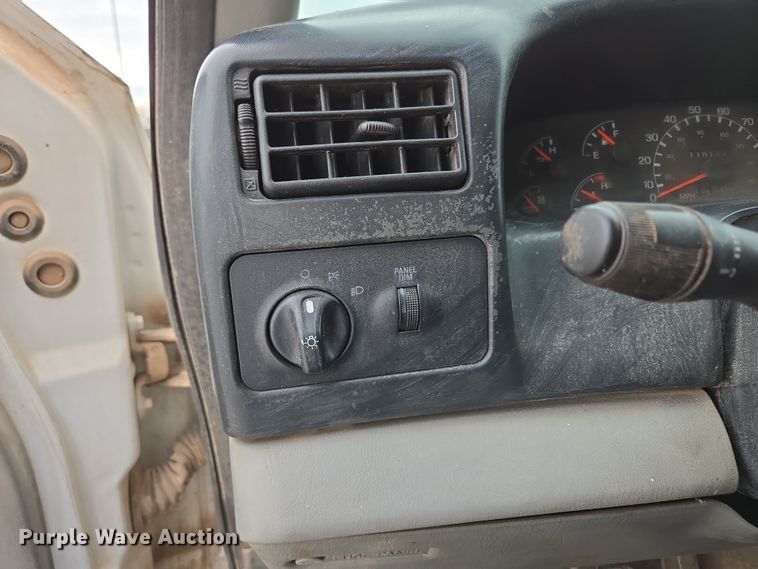 image for item DP6261 2005 Ford F750 Super Duty dump truck