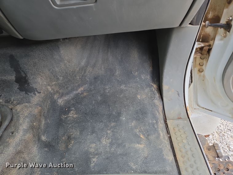 image for item DP6261 2005 Ford F750 Super Duty dump truck