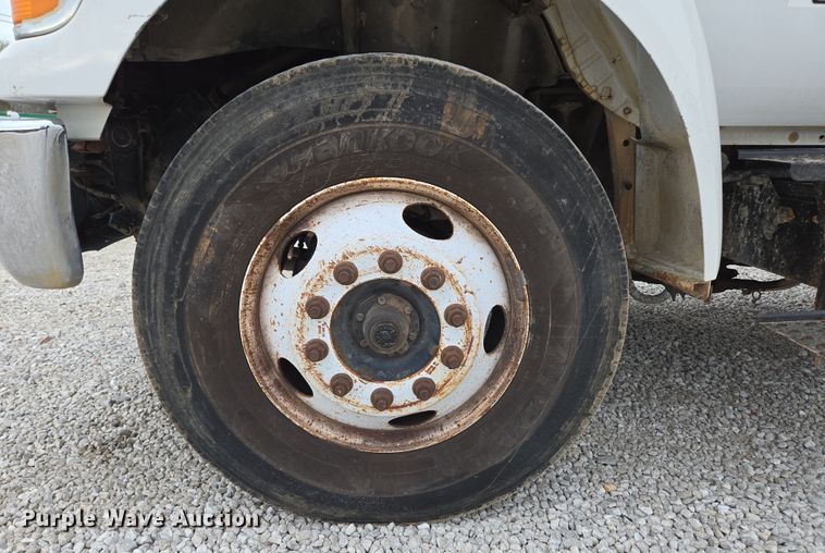 image for item DP6261 2005 Ford F750 Super Duty dump truck