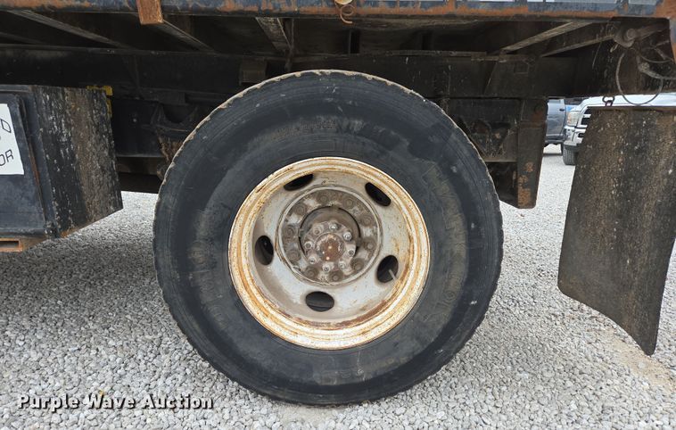 image for item DP6261 2005 Ford F750 Super Duty dump truck