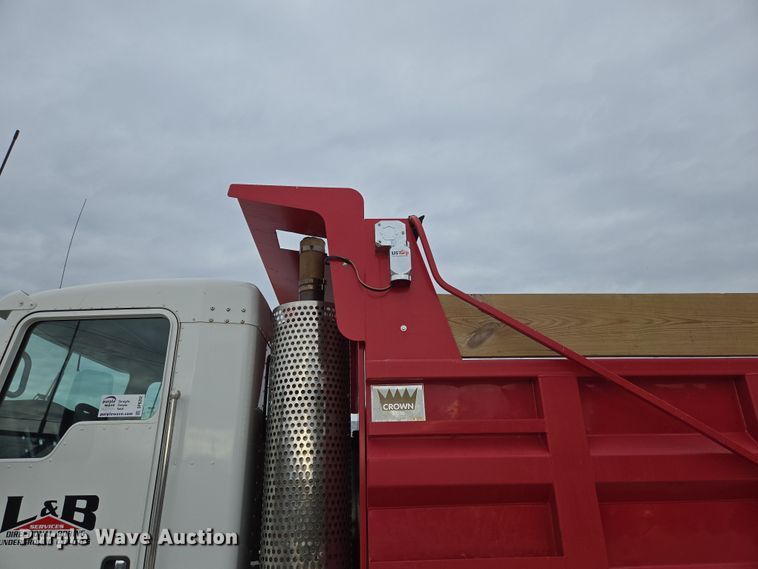 image for item DP6262 2012 Kenworth T800 dump truck