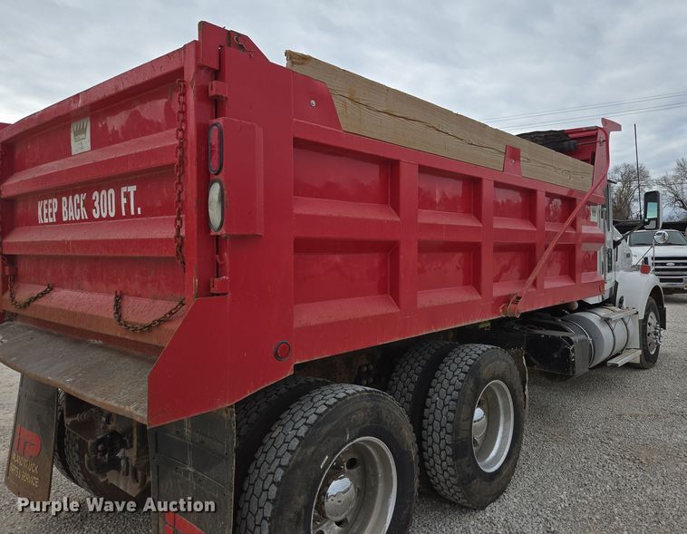 image for item DP6262 2012 Kenworth T800 dump truck