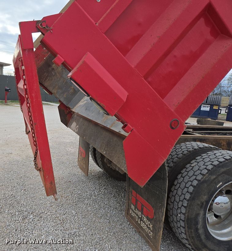 image for item DP6262 2012 Kenworth T800 dump truck