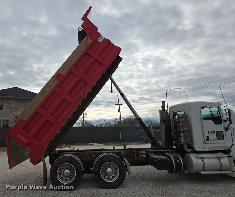 image for item DP6262 2012 Kenworth T800 dump truck