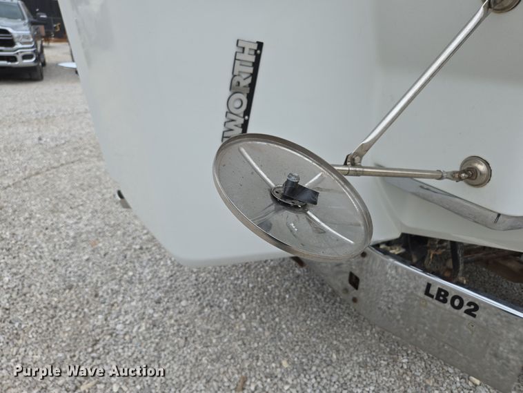 image for item DP6262 2012 Kenworth T800 dump truck