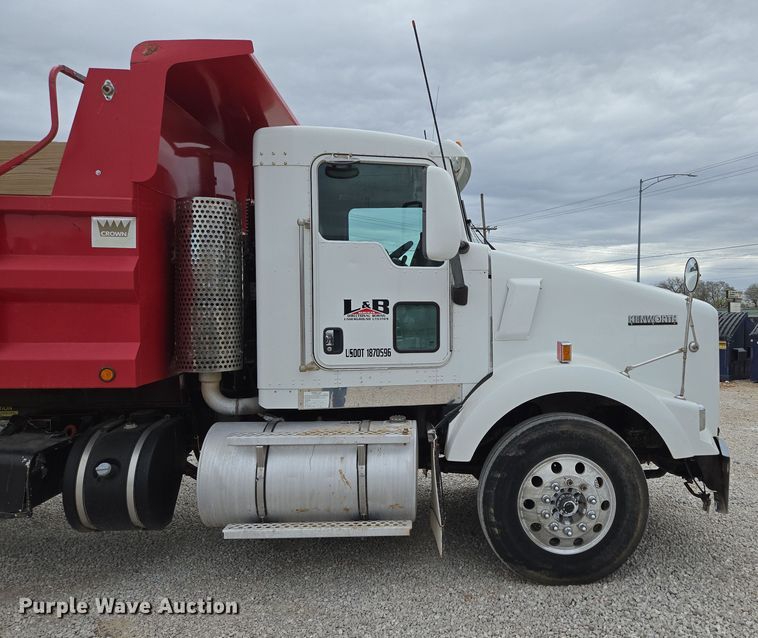 image for item DP6262 2012 Kenworth T800 dump truck