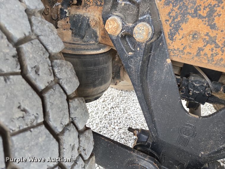 image for item DP6262 2012 Kenworth T800 dump truck