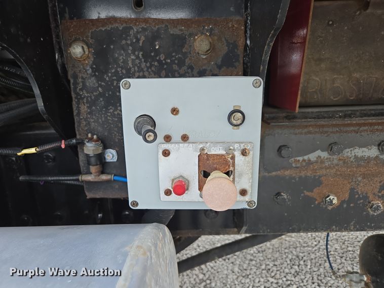 image for item DP6262 2012 Kenworth T800 dump truck