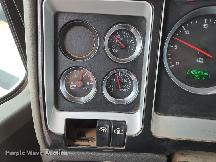 image for item DP6262 2012 Kenworth T800 dump truck