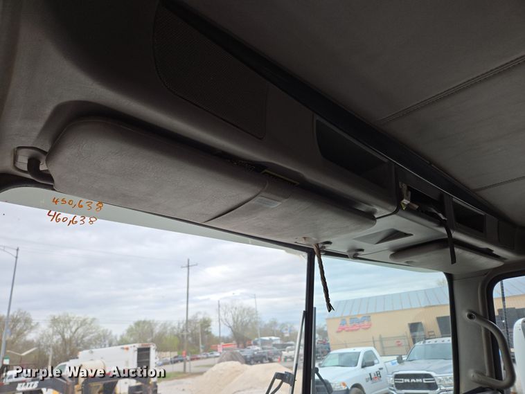 image for item DP6262 2012 Kenworth T800 dump truck