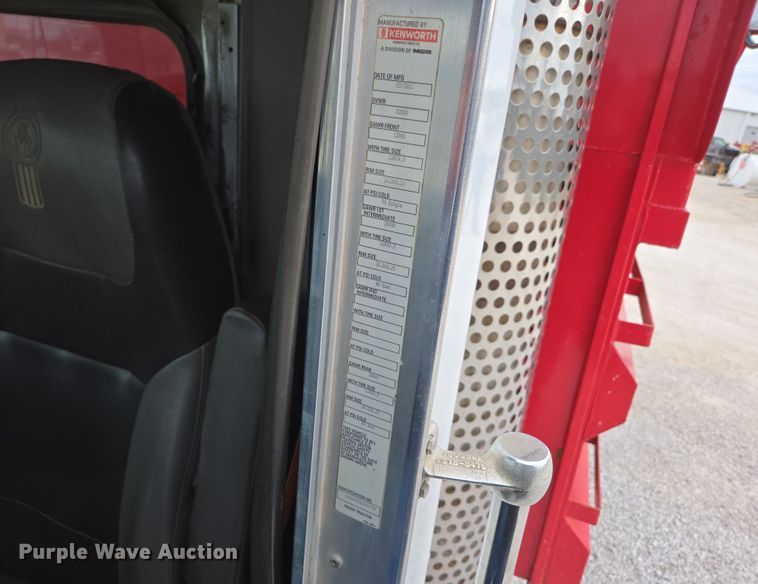 image for item DP6262 2012 Kenworth T800 dump truck