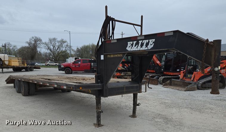 image for item DP6263 2011 Elite Trailer Dovetail-30 equipment trailer
