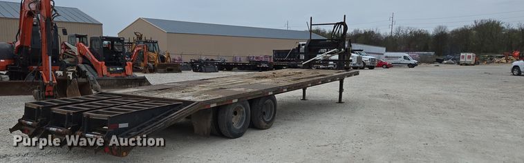 image for item DP6263 2011 Elite Trailer Dovetail-30 equipment trailer