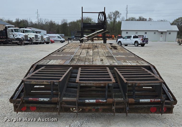 image for item DP6263 2011 Elite Trailer Dovetail-30 equipment trailer