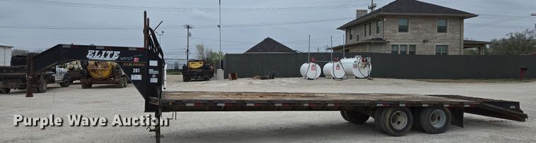 image for item DP6263 2011 Elite Trailer Dovetail-30 equipment trailer