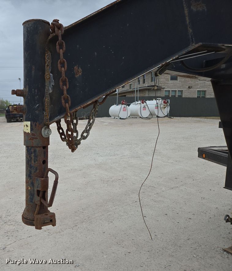 image for item DP6263 2011 Elite Trailer Dovetail-30 equipment trailer