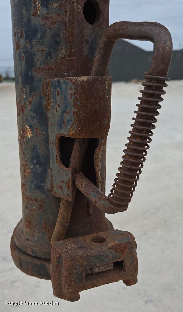 image for item DP6263 2011 Elite Trailer Dovetail-30 equipment trailer