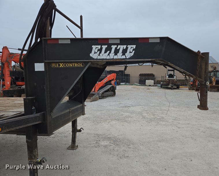 image for item DP6263 2011 Elite Trailer Dovetail-30 equipment trailer