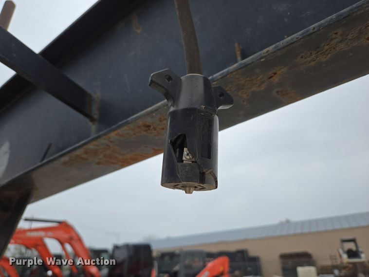 image for item DP6263 2011 Elite Trailer Dovetail-30 equipment trailer