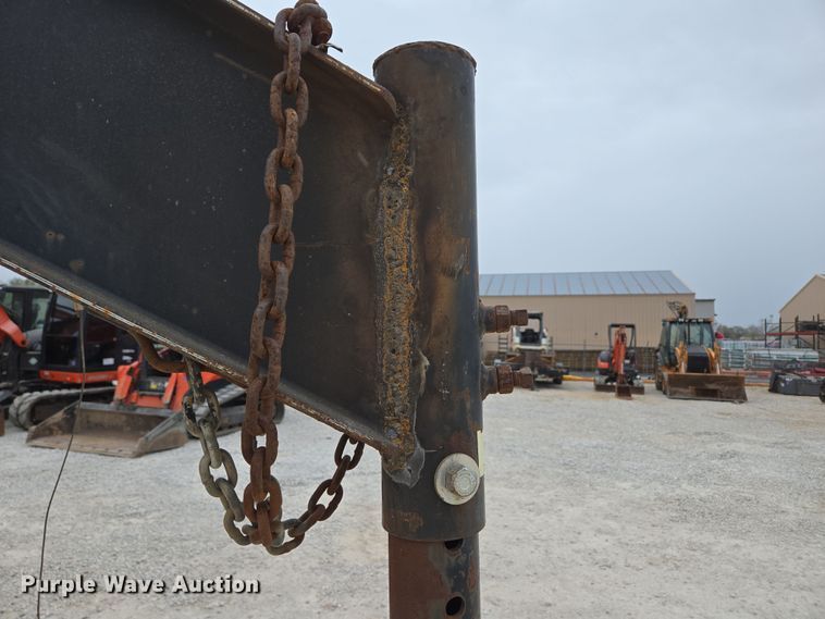 image for item DP6263 2011 Elite Trailer Dovetail-30 equipment trailer