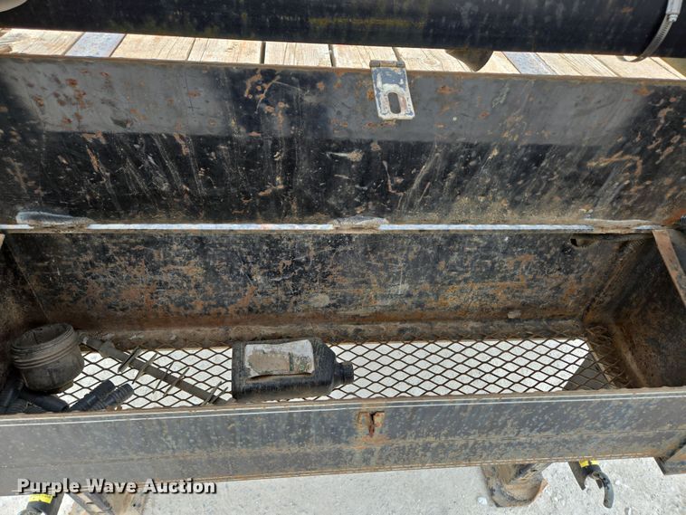 image for item DP6263 2011 Elite Trailer Dovetail-30 equipment trailer