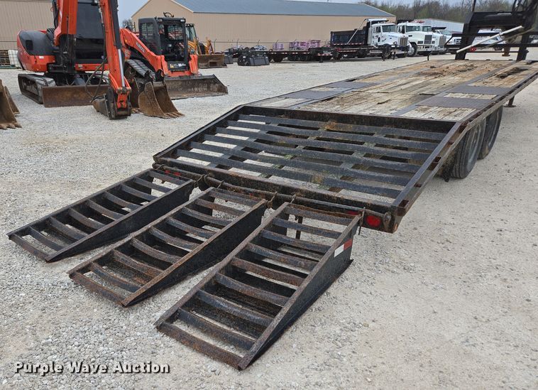 image for item DP6263 2011 Elite Trailer Dovetail-30 equipment trailer