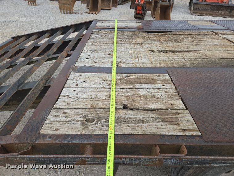 image for item DP6263 2011 Elite Trailer Dovetail-30 equipment trailer