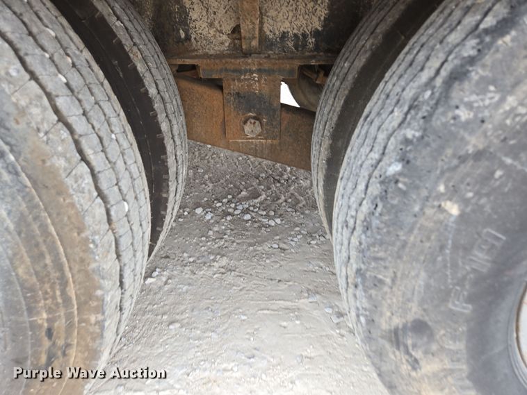 image for item DP6263 2011 Elite Trailer Dovetail-30 equipment trailer