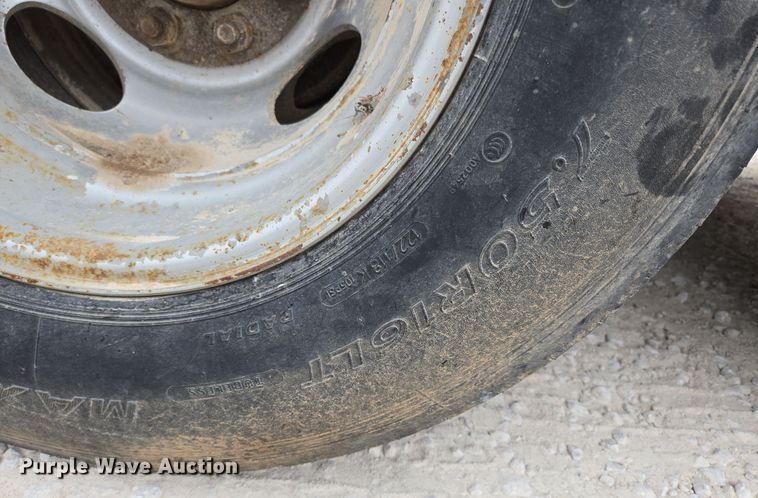 image for item DP6263 2011 Elite Trailer Dovetail-30 equipment trailer