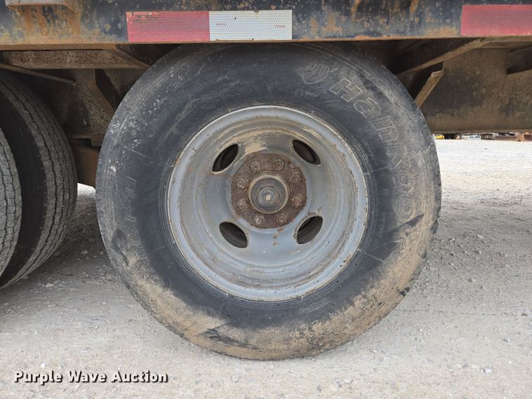 image for item DP6263 2011 Elite Trailer Dovetail-30 equipment trailer