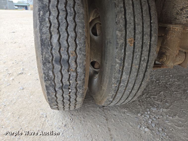 image for item DP6263 2011 Elite Trailer Dovetail-30 equipment trailer