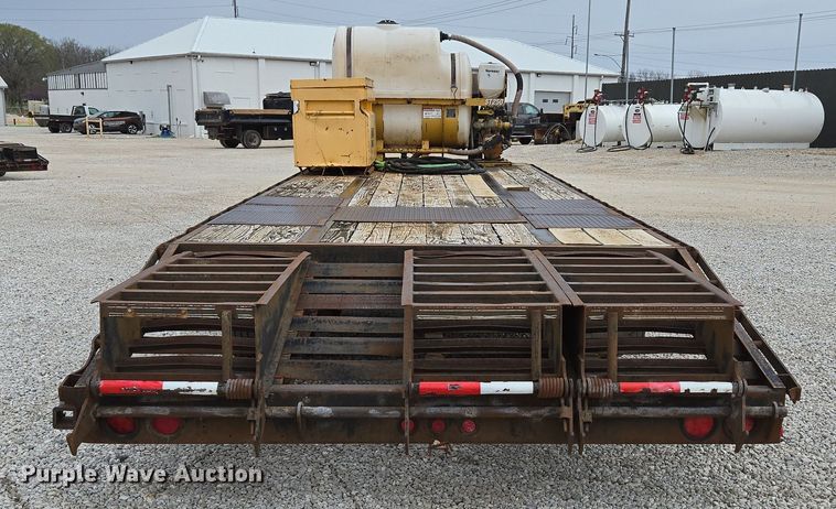 image for item DP6264 2010 Elite Trailer Dovetail-30 equipment trailer