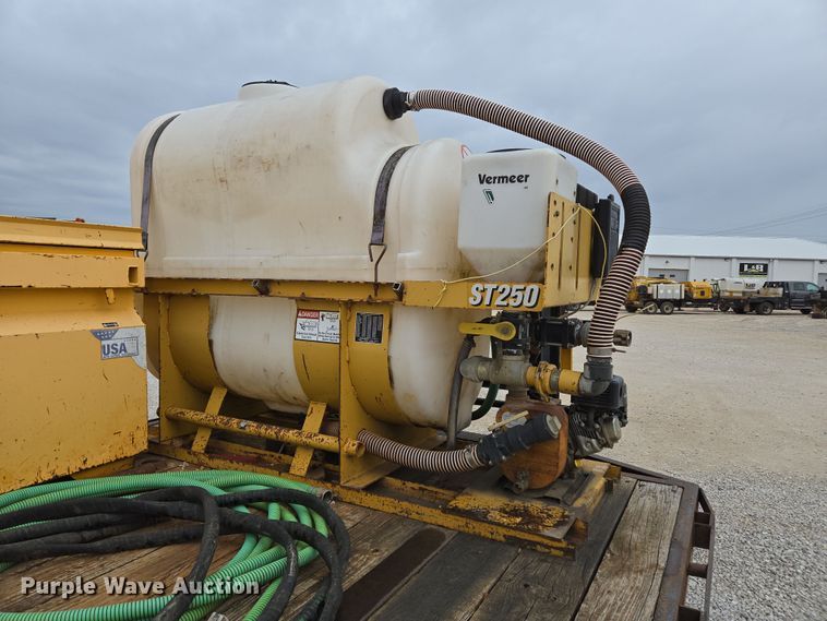 image for item DP6264 2010 Elite Trailer Dovetail-30 equipment trailer