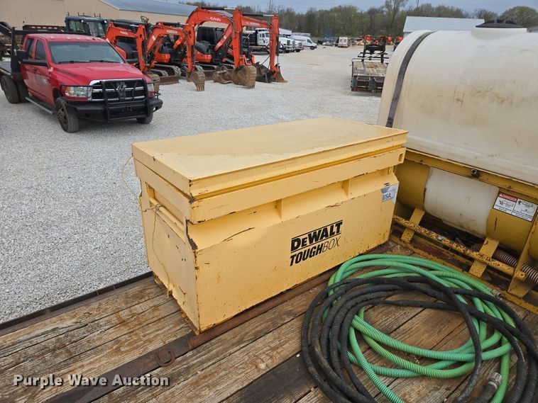 image for item DP6264 2010 Elite Trailer Dovetail-30 equipment trailer