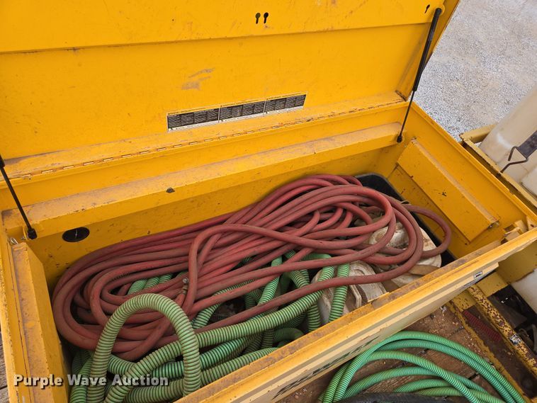 image for item DP6264 2010 Elite Trailer Dovetail-30 equipment trailer