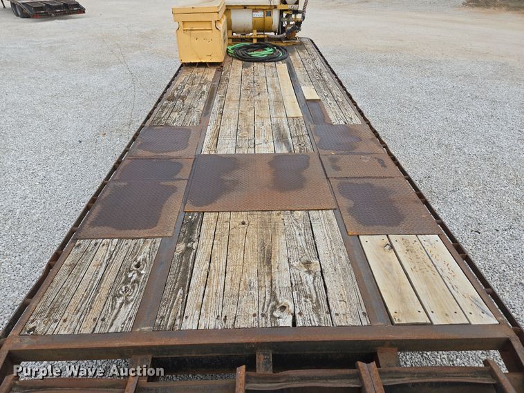 image for item DP6264 2010 Elite Trailer Dovetail-30 equipment trailer