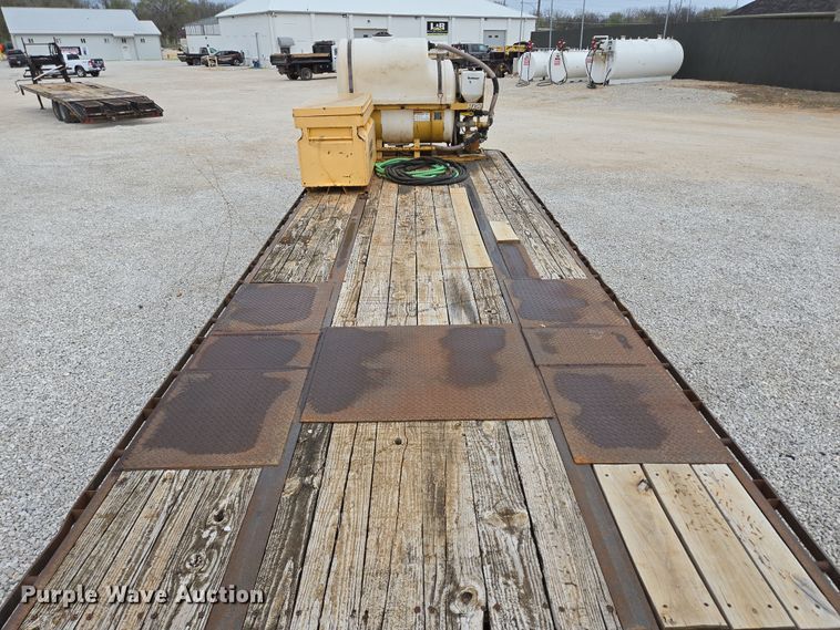 image for item DP6264 2010 Elite Trailer Dovetail-30 equipment trailer