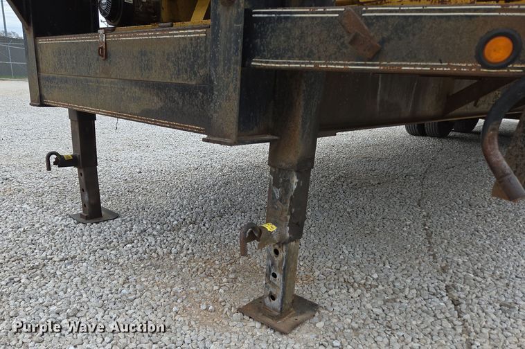 image for item DP6264 2010 Elite Trailer Dovetail-30 equipment trailer