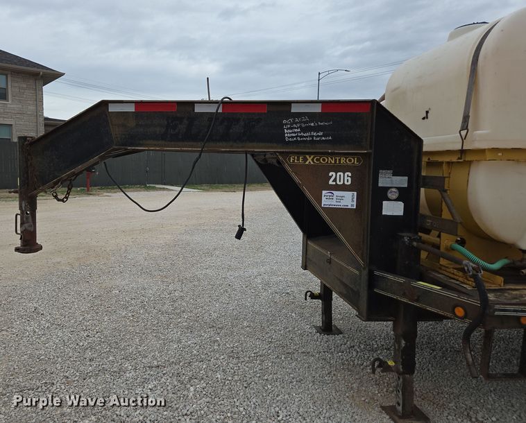 image for item DP6264 2010 Elite Trailer Dovetail-30 equipment trailer