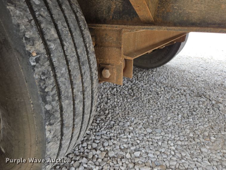 image for item DP6264 2010 Elite Trailer Dovetail-30 equipment trailer