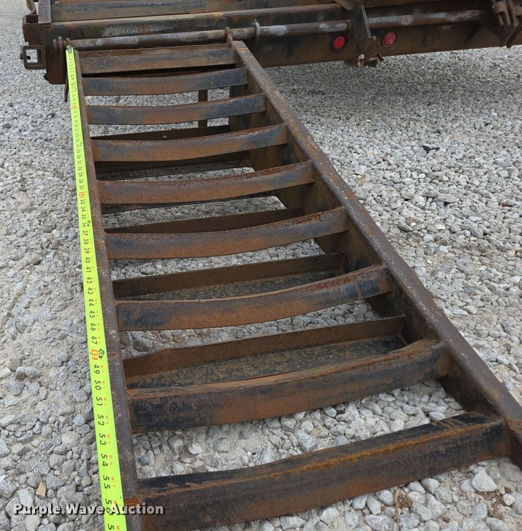 image for item DP6264 2010 Elite Trailer Dovetail-30 equipment trailer